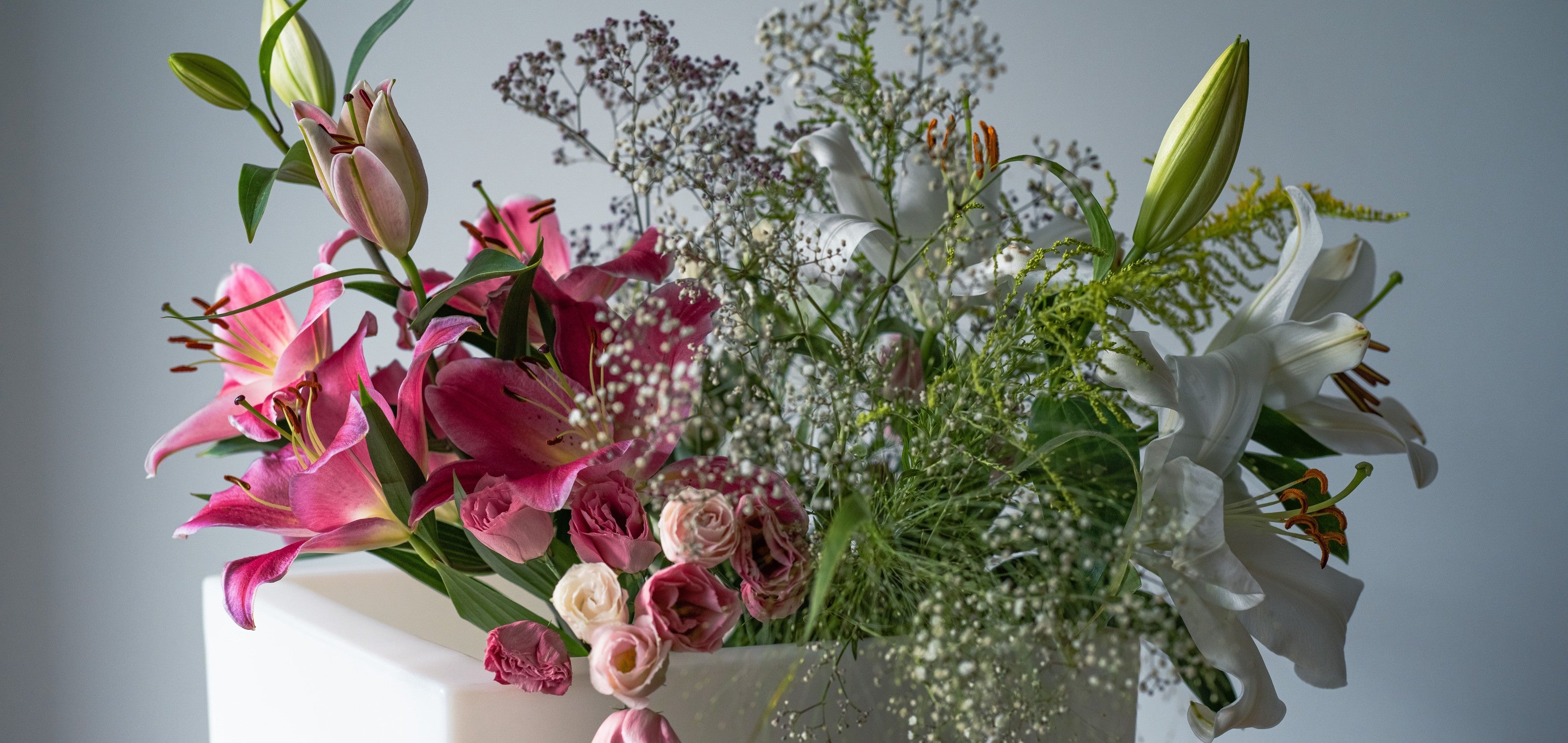 Signature Flower Subscription bouquet, hand-tied fresh flowers Delhi NCR